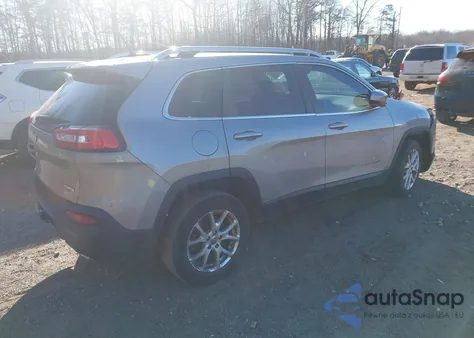 2015 Jeep Cherokee Latitude z USA, uszkodzony, nr VIN 1C4PJLCS8FW783004